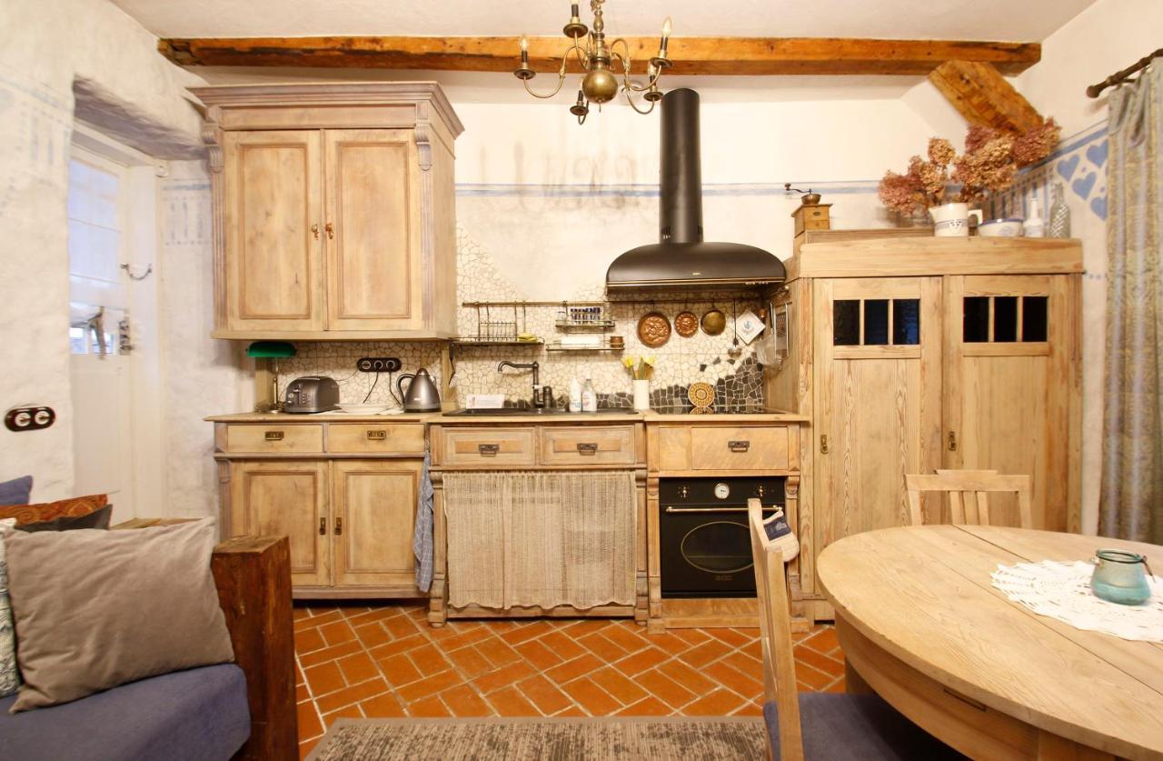 Old Town Fairytale, 2 Bedrooms And Terrace, Tartu Home Екстериор снимка